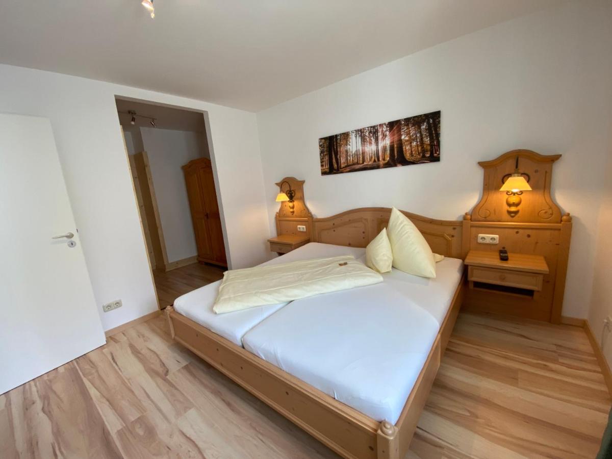 Hotel Lobmeyer Roding Ngoại thất bức ảnh