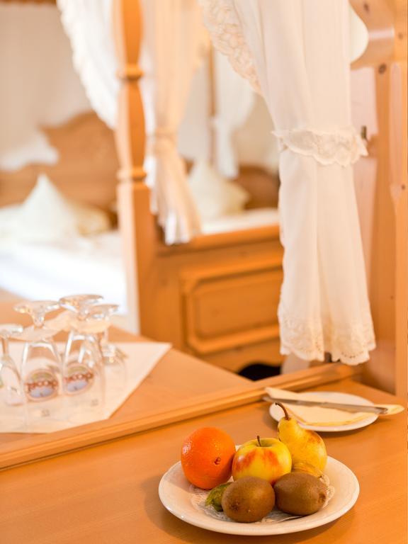 Hotel Lobmeyer Roding Phòng bức ảnh